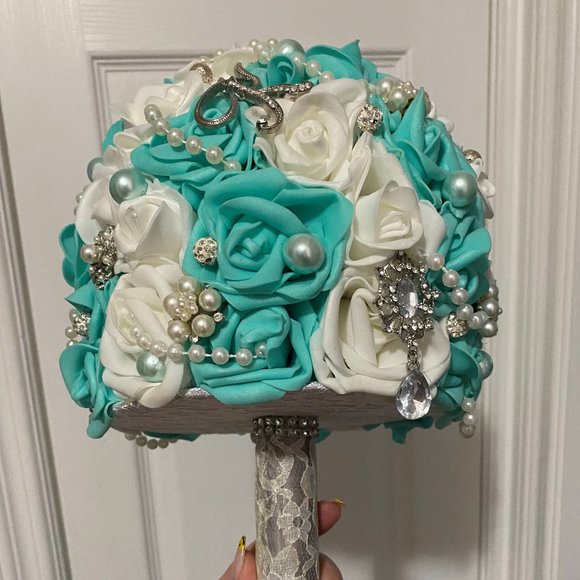 Bridal Bouquet - Picture 1 of 4